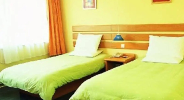 Home Inn - Dongguan Changping Branch, Prenota Hotel Changping Dongguan