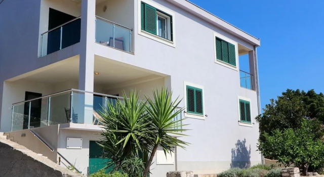Villa Lavanda Korčula, Book Villa Hotels in Zavalatica with Parking, Parking