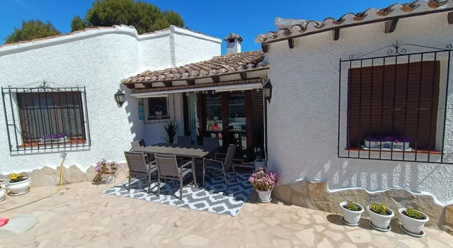 Moraira Escape With Private Pool, 1 Bed, Sleeps 2