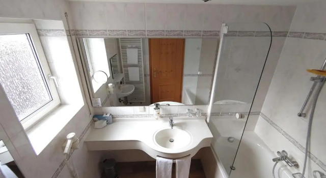Люкс AKZENT Hotel Bergs Alte Bauernschänke- Wellness und Wein