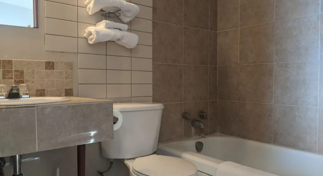 Номер Standard HI-WAY 4 Motel