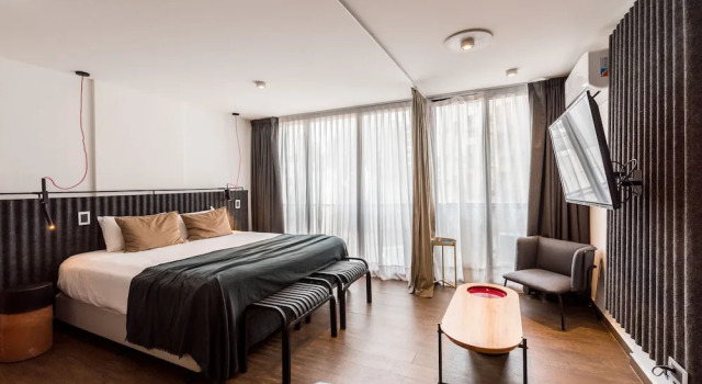 Номер Deluxe Stay Suites