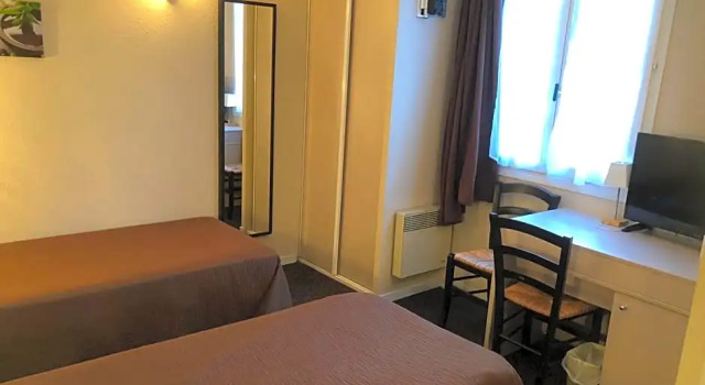 Номер Standard Hôtel Restaurant Les Falaises