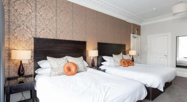 Четырёхместный номер Deluxe Kirkstyle Hotel