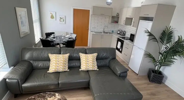 Апартаменты Comfort 2 x bed city apartment with parking