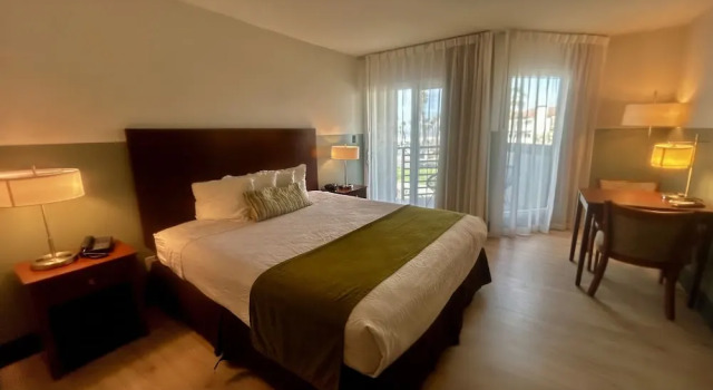 Двухместный номер Standard с балконом и с частичным видом на океан Huntington Beach Inn