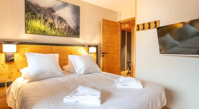 Stay Near ski Lifts, 8 Guests