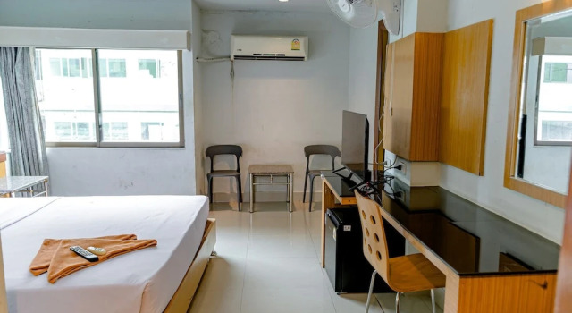 Номер Deluxe Satit Hotel