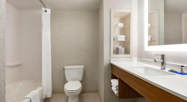 Двухместный номер Standard Holiday Inn Express & Suites Philadelphia - Mt Laurel by IHG
