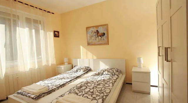 Raya Maisonette, Varaa Hotelli Centrum 