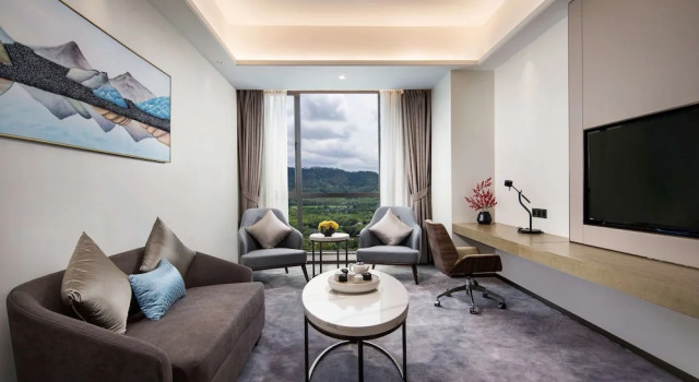 Люкс Deluxe с видом на реку Ramada by Wyndham Huizhou Longmen