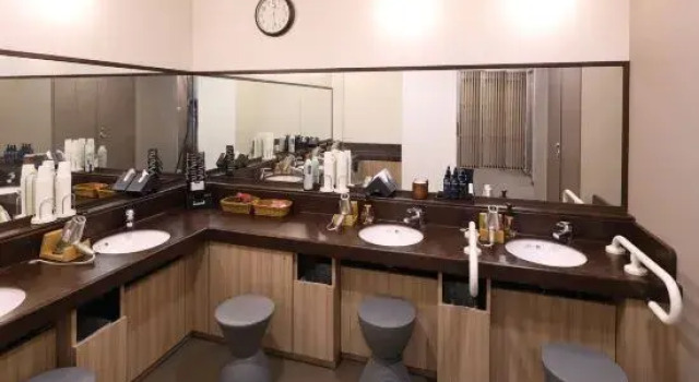 Мужская капсула global cabin Yokohama Chinatown