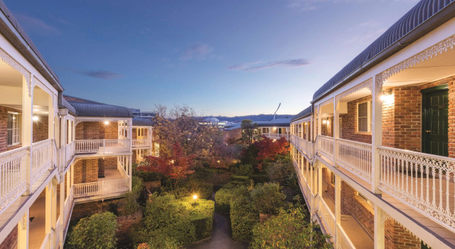 Medina Serviced Apartments Canberra, Book Lejlighed Hoteller i Canberra med pool, Swimmingpool