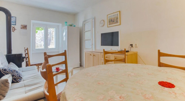 Beautiful Home in Veli Iz With Wifi and 3 Bedrooms