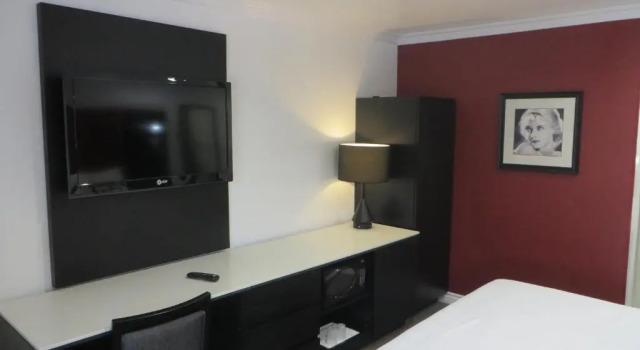 Номер Standard Legend Hotel Hollywood