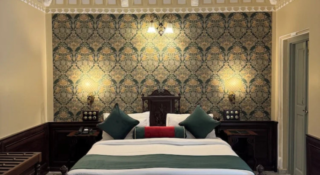 Люкс с балконом и с видом на озеро Amet Haveli - A Heritage Hotel Udaipur