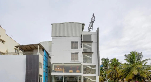 Treebo Nestlay Rooms Whitefield, Rezerwuj Hotel Hotele w Bangalore z parkingiem, Parking