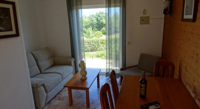 Коттедж с 2 комнатами Falfeira Apartments