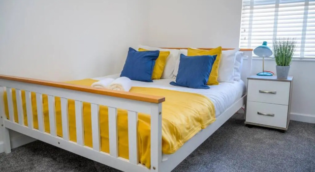 Large 7 bedroom town house in Chester City Centre