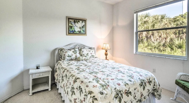 Коттедж Port Charlotte Home on Canal w/ Lanai & Pool!