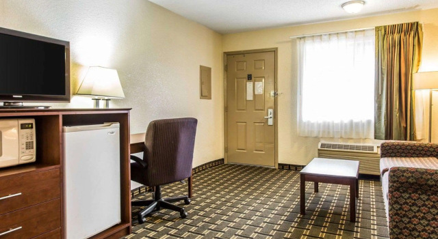 Quality Inn & Suites Southlake, Book Hotel Morrow Georgia