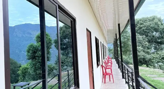 Номер Deluxe Neelkanth Resort