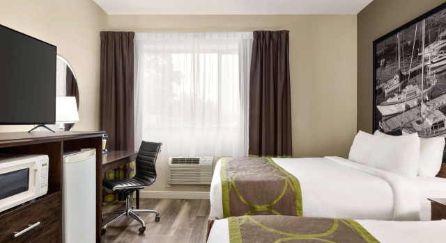 Super 8 Sarnia, Varaa Hotelli  