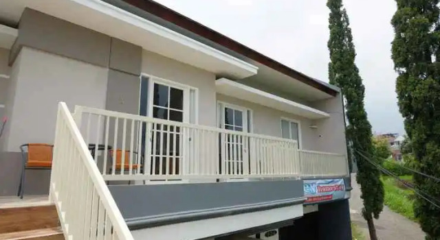 Rey Homestay 2 - Two Bedroom, Book Hotel Hotels in Batu with Parking, near Batu Night Spectacular, Parking