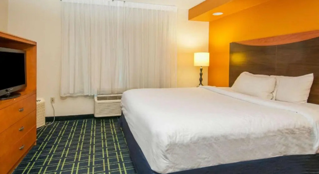 Люкс Fairfield Inn & Suites Jackson