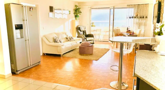 Spacious Apartment with Lake View | 35