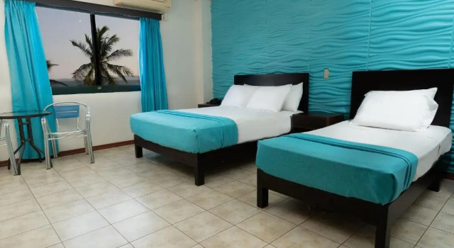 Трёхместный номер Superior с балконом и с видом на море Hotel Puntarenas Beach