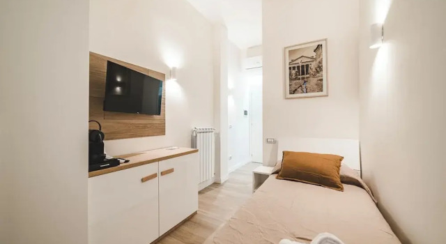 Economy Zimmer Monteverde Vatican