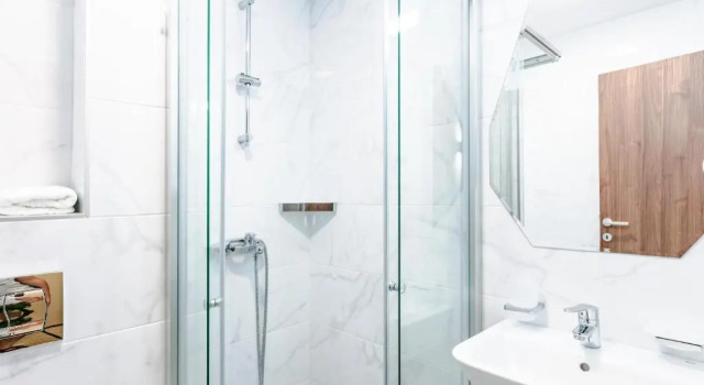 Трёхместный номер Standard Hotel Pela