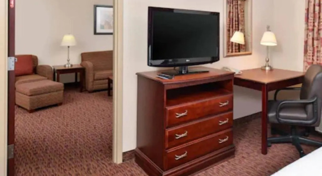 Люкс Hampton Inn & Suites Muncie