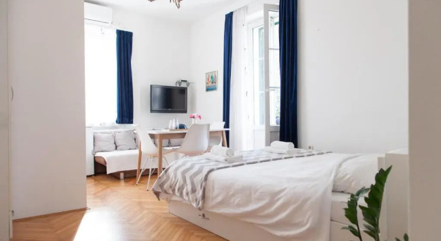 Milla Rooms, Prenota Hotel Splitska 