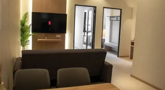 Люкс Standard Hotel Brynton at Cameron Centrum Mall