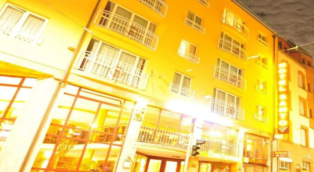 Hotel Santo, Забронировать Отель Отели Карлсруэ 4 звезды, рядом с Верховный суд, 4*
