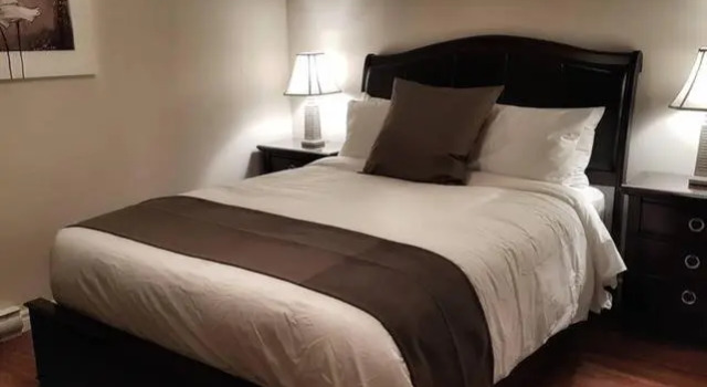 Two-Bedroom Apartment Sweet #4 by Amazing Property Rentals