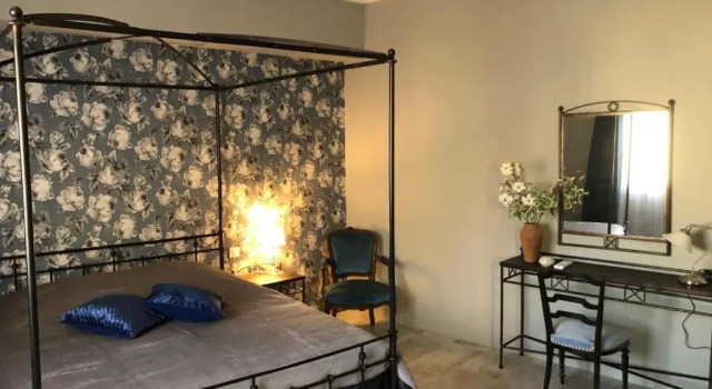 Апартаменты Maison du Midi, 2 Gîtes de charme