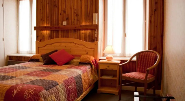 Двухместный номер Standard Hôtel au Pont de Raffiny