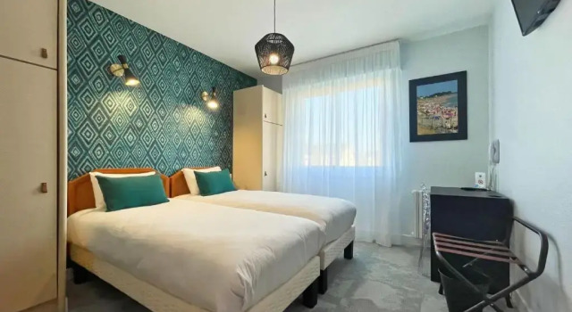 Двухместный номер Standard Logis Hôtel lAlbatros