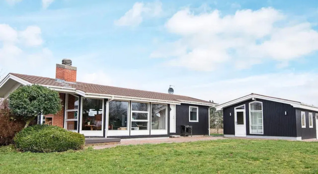 6 Person Holiday Home in Silkeborg-by Traum