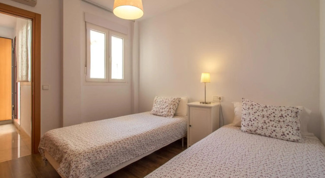Apartamento con piscinas y muy cerca de la playa, Забронировать Апартаменты/квартира Манилва Коста-дель-Соль, рядом с Гольф-клуб La Duquesa