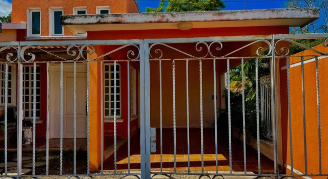 Casa hogareña con excelente ubicación en la ciudad, Prenota Hotel Hotel a Quintana Roo con parcheggio, Parcheggio