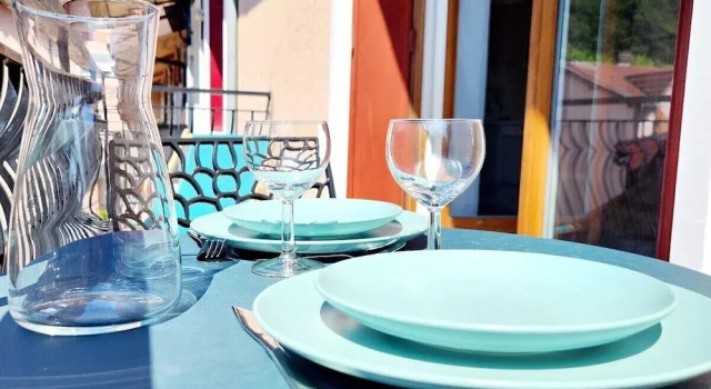 Апартаменты Appartements LE 56, calme, entre ville et lac - SEJOURAIXLESBAINS