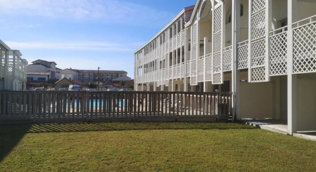 Appartement 200m de l'océan avec piscine extérieure, Забронировать Апартаменты/квартира Отели Côte landaise с бассейном, Бассейн