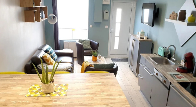 House With 2 Bedrooms In Le Tréport, With Wonderful Sea View, Furnished Garden And Wifi - 1 Km From The Beach, Book Hotel Le Treport 