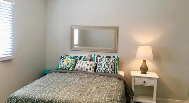 Bayard Avenue 2202a