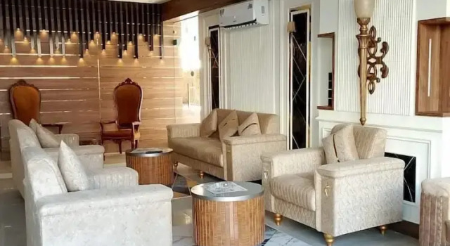 Hotel Four Square, Rezervasyon Otel Gulshan-E-Jamal kahvaltılı oteller, Kahvaltı