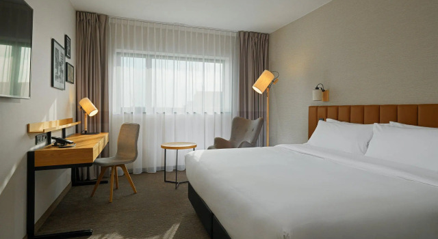Двухместный номер Deluxe Four Points by Sheraton Warsaw Mokotow